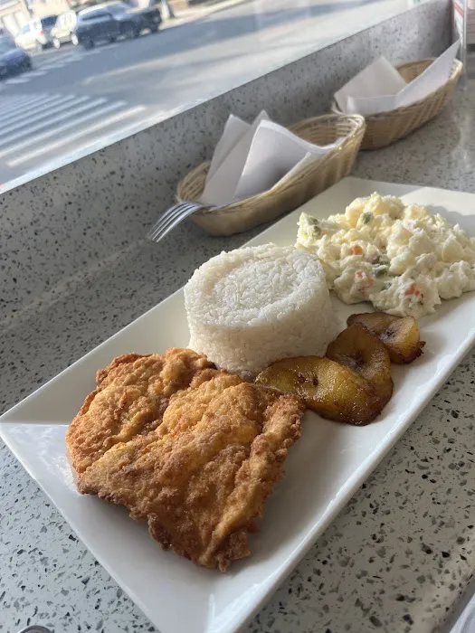 Sabor Colombiano Bakery & Restaurant Picture 3