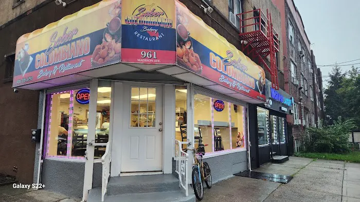 Sabor Colombiano Bakery & Restaurant Picture 2