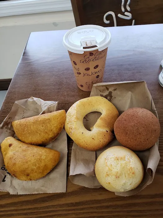 Sabor Colombiano Bakery & Restaurant Picture 6