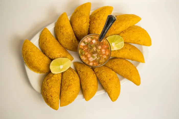 Dreams Restaurant American Ecuadorian & Colombian Food Picture 8