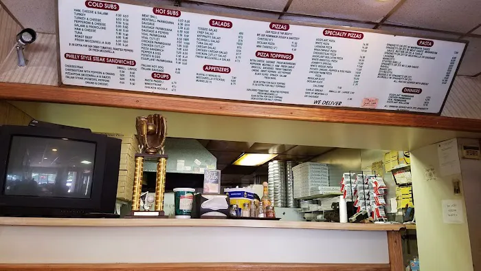 Johnny's Pizzeria Picture 4