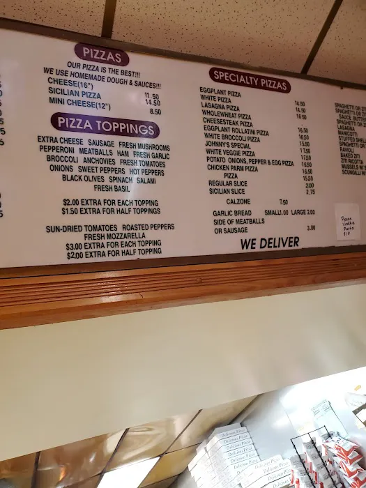 Johnny's Pizzeria Picture 2