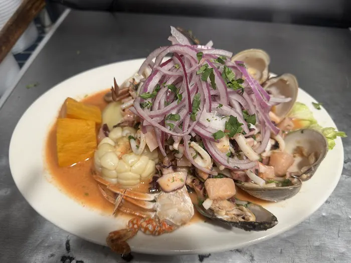 Huguito's Restaurant and Bar Picture 10