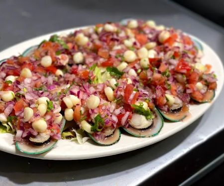 Huguito's Restaurant and Bar