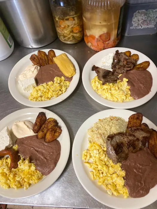 Sazon y Sabor Latino Picture 8