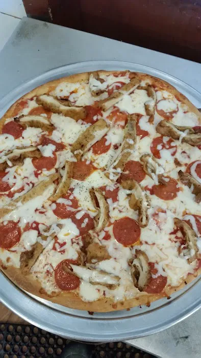 GiCarli's Pizza Picture 2