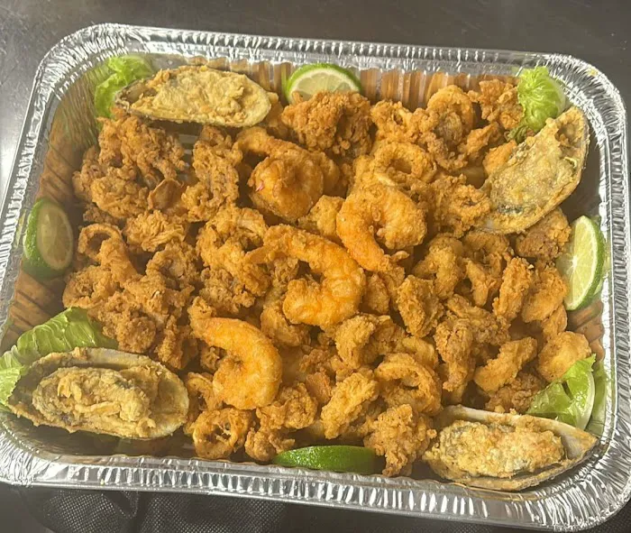 HERITAGE LOUNGE BAR Y RESTAURANTE Picture 10