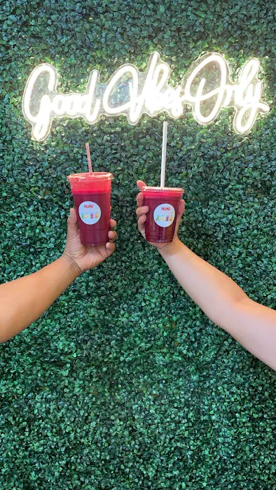 Nini's Smoothie Bar Picture 3