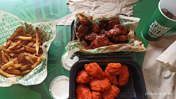 Wingstop Picture 6