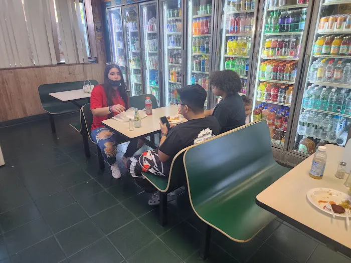 Henry Deli & caterers Picture 2