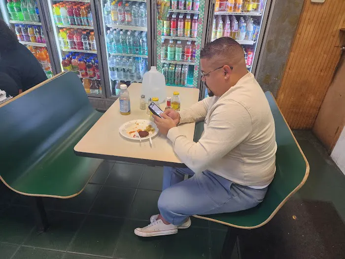 Henry Deli & caterers Picture 3