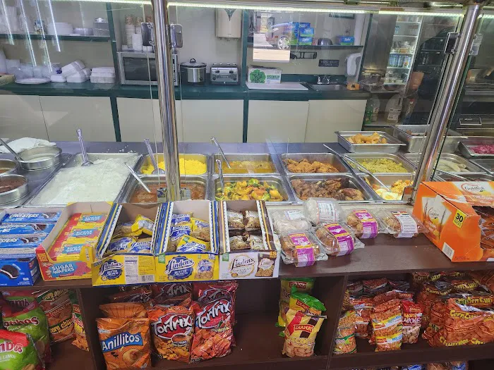 Henry Deli & caterers Picture 4