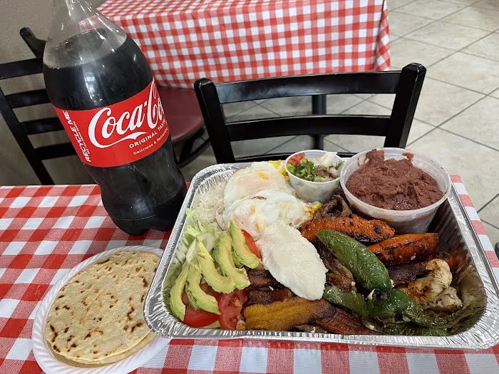 La Cabana Restaurant & deli Picture 3