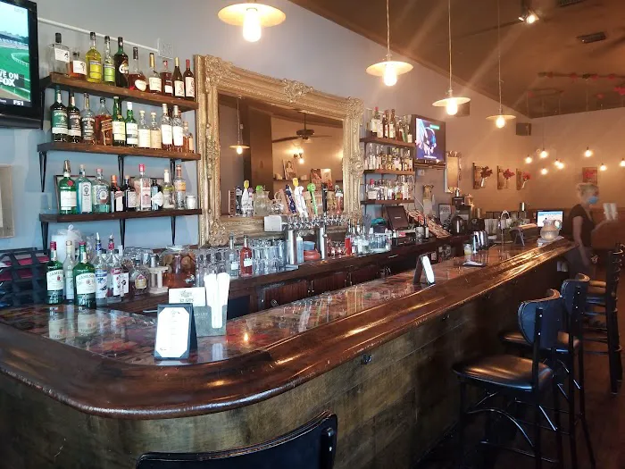 American Beauty Bistro Picture 3