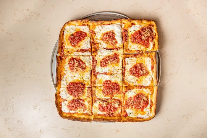 Leonardo's Pizza Picture 8