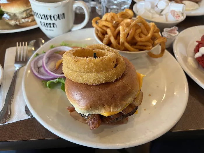 Massapequa Diner Picture 6