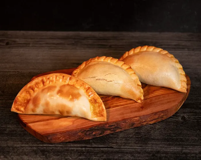 Roberto Chang Picture 6