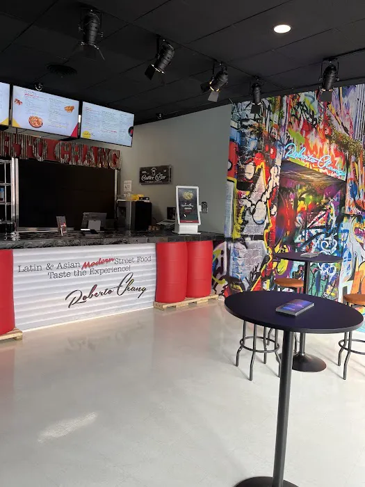 Roberto Chang Picture 1