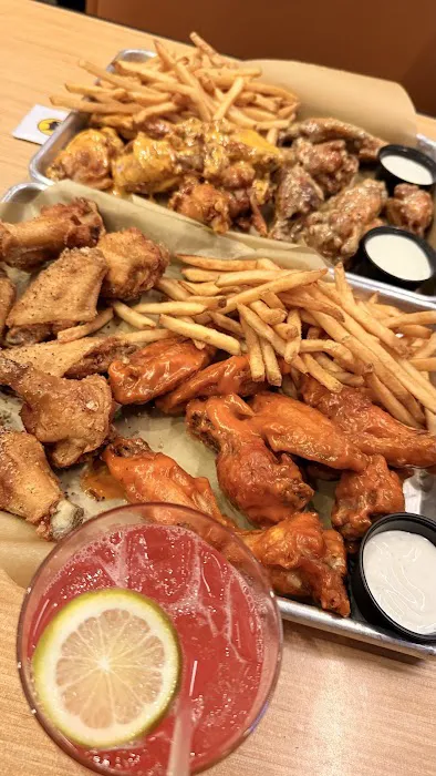 Buffalo Wild Wings Picture 7