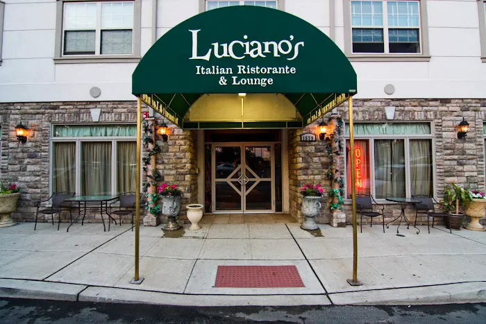 Luciano's Ristorante & Lounge Picture 9