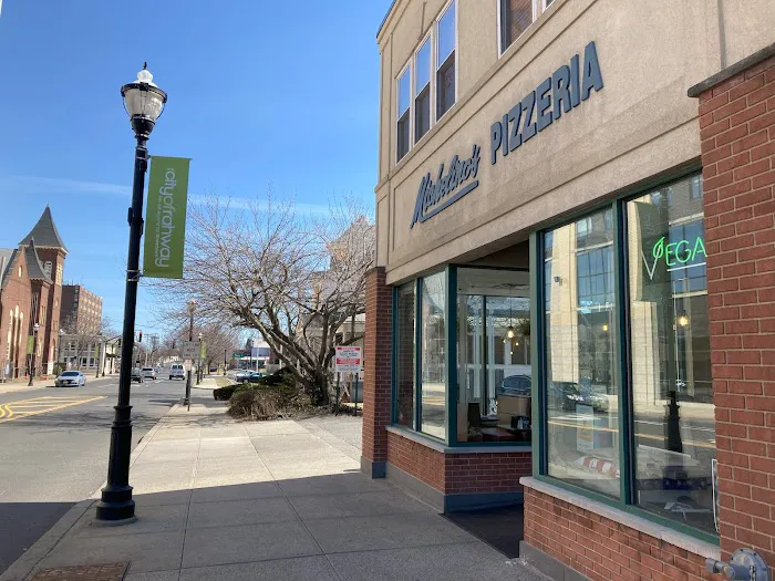 Michelino's Pizzeria Picture 7