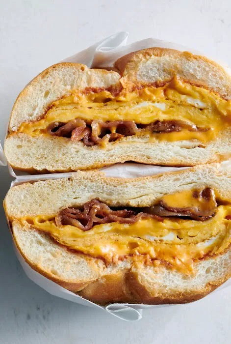 Sub House 85 Picture 3