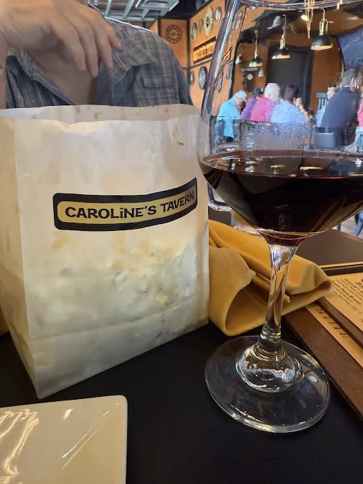 Caroline's Tavern Picture 5
