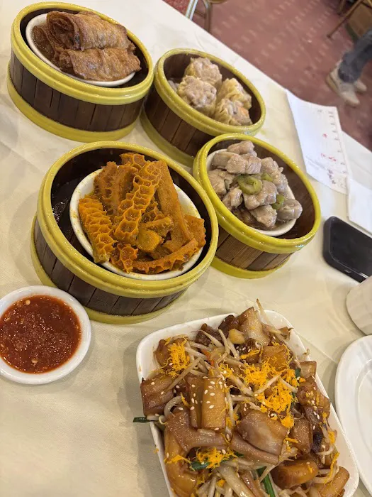 DimSum Seafood Restaurant Picture 2