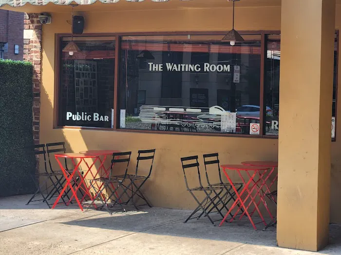 The 'World Famous' Waiting Room Picture 4