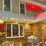 Strawberry's Pub & Pizza