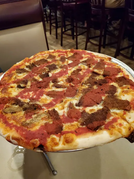 Strawberry's Pub & Pizza Picture 3