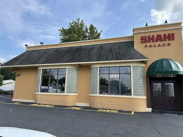 Shahi Palace Restaurant & Steak House Picture 2