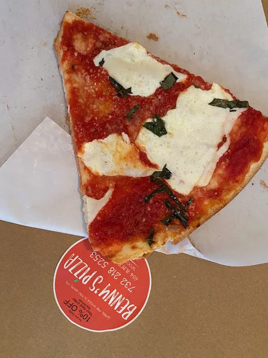 Bennys Pizza Picture 4