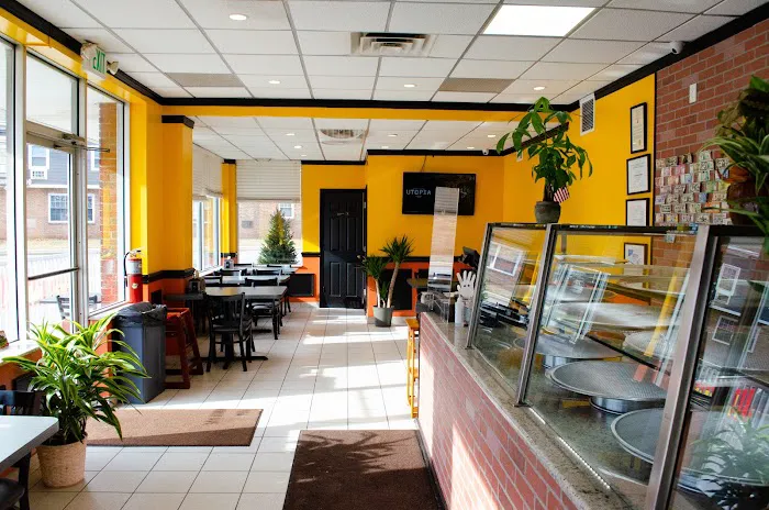 Bennys Pizza Picture 8