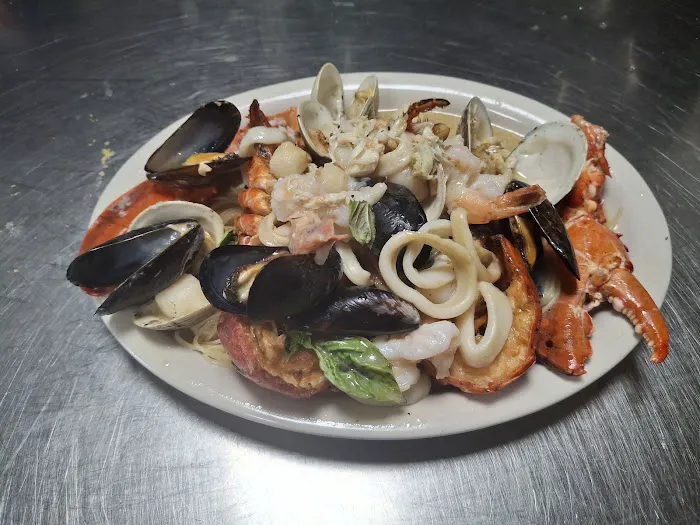 Dominic's Italian Restaurant BYOB Picture 7