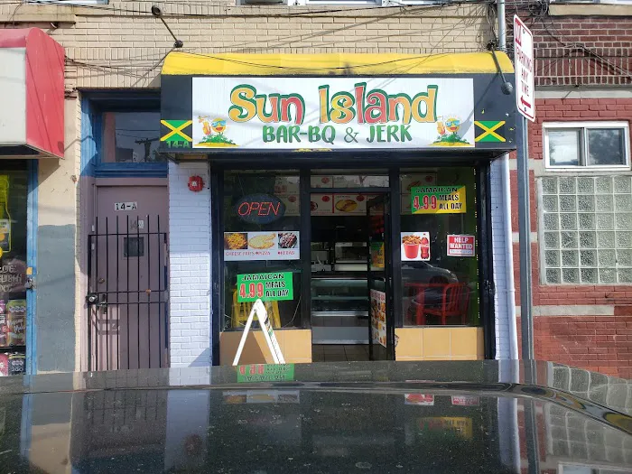 Sun Island Bar B Q & Jerk Picture 9