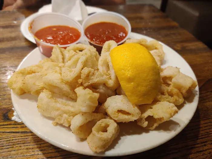 Denino’s Pizzeria & Tavern Picture 8