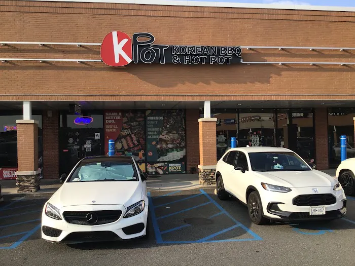 KPOT Korean BBQ, Hot Pot & Sushi Picture 7