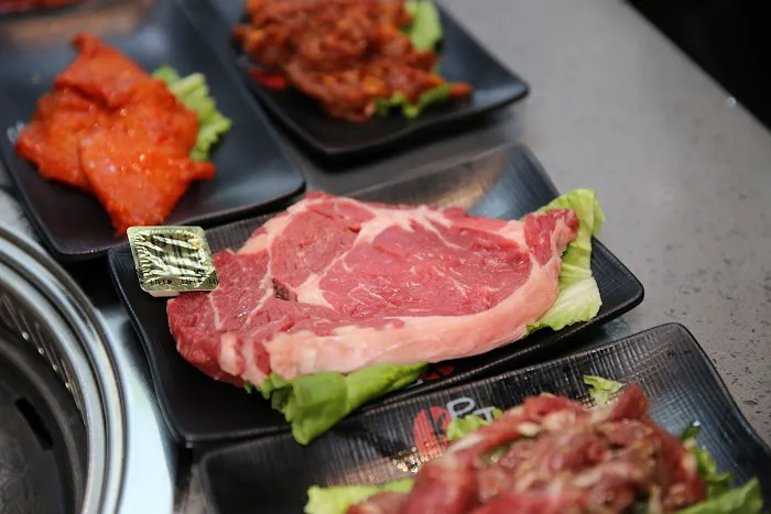 KPOT Korean BBQ, Hot Pot & Sushi Picture 4