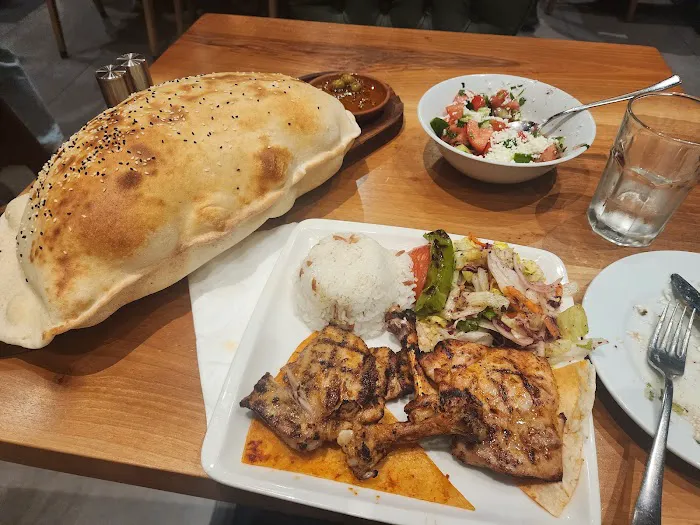 Zara Forest Grill Picture 7