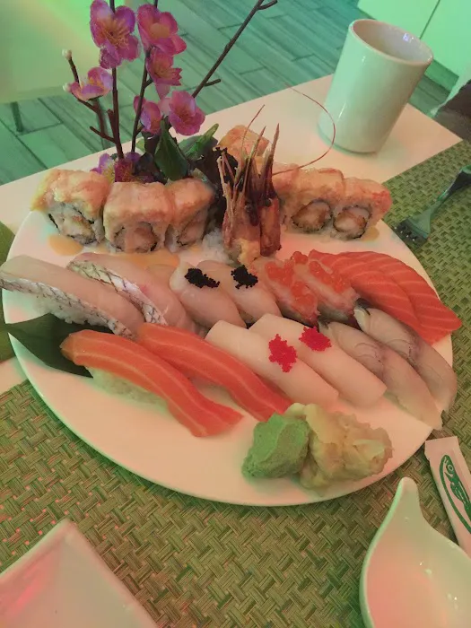 Avocado Sushi Picture 1