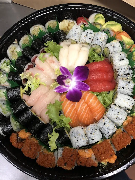 Cucumber Sushi & Salad Bar Picture 9