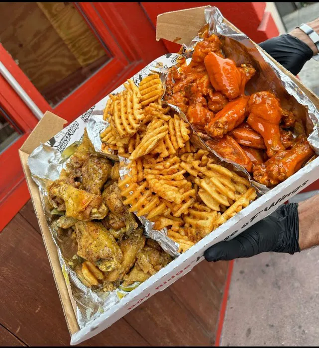 Staten Island House of Wings II (Annadale) Picture 9