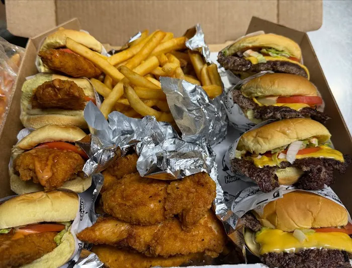 Staten Island House of Wings II (Annadale) Picture 7