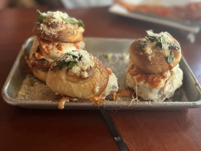 The Pizza Parlor Picture 10