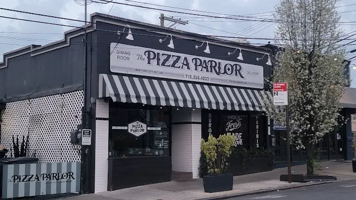 The Pizza Parlor Picture 1