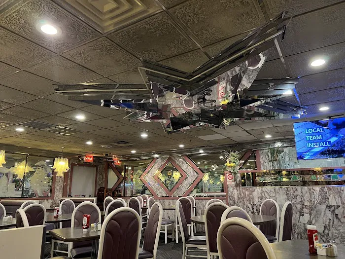 Dove Diner Picture 7