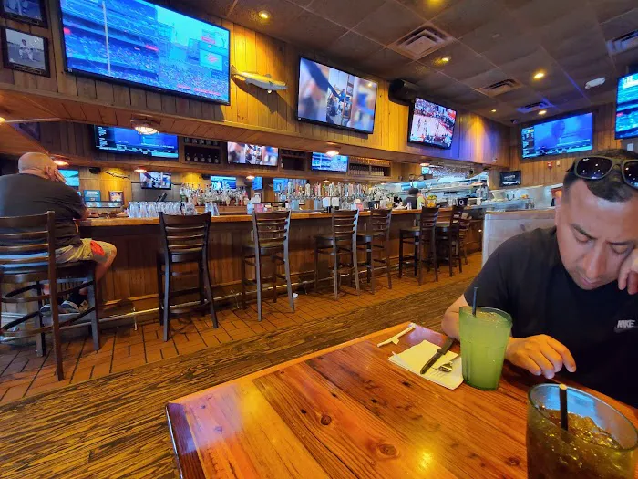 Miller's Ale House Picture 4