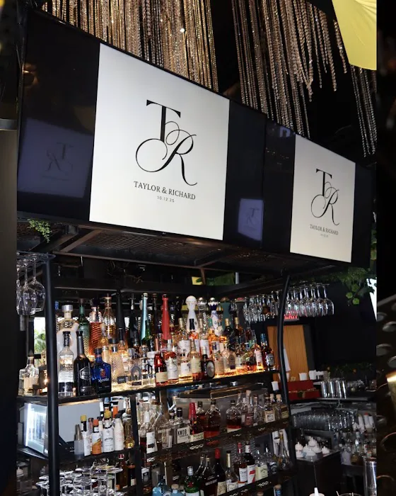 Serena Bistro and Lounge Picture 7