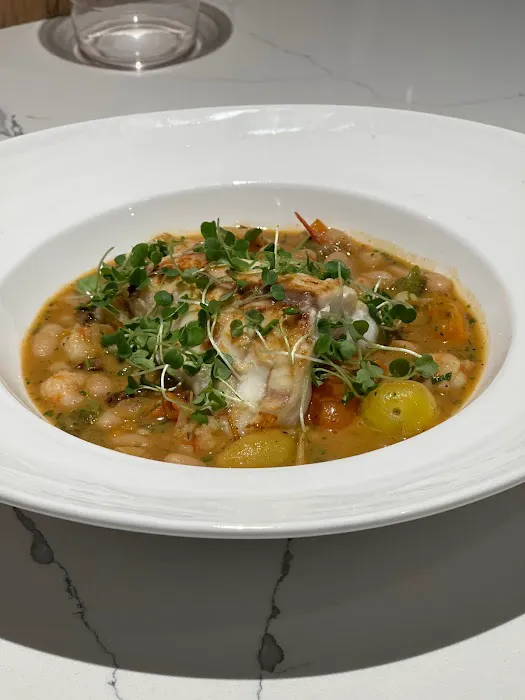 Knoll West Bar & Grille Picture 1